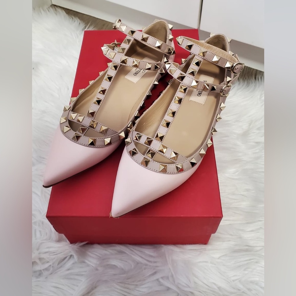 (with box) Iconic Valentino Garavani Pink Rockstud Cage Ballerina Flats